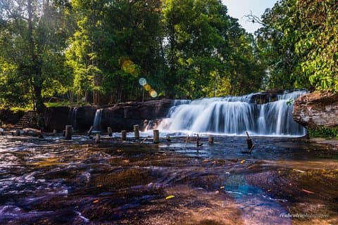 Kulen Wasserfall & 1000 Linga River Touren in kleiner Gruppe