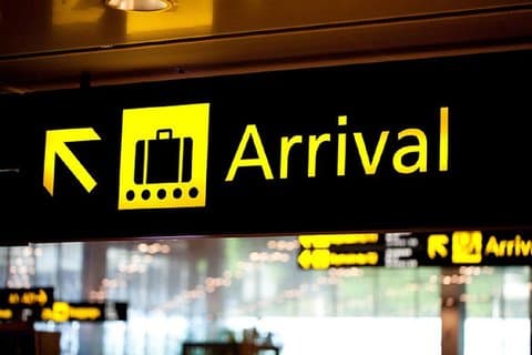 バンガロール - 空港からホテルへの専用到着転送