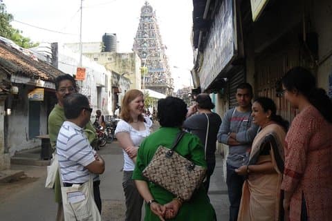 Tour privado a pie por el sendero del pavo real en Mylapore