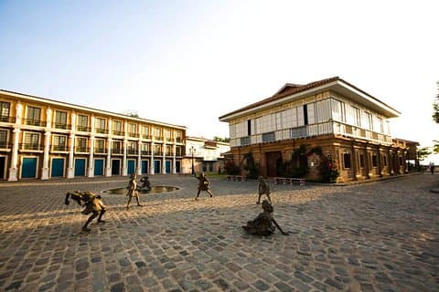 Viaje del Día del Patrimonio a Las Casas Filipinas desde Makati o la Bahía de Manila