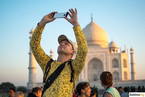 Taj Mahal e Agra Fort Private Day Tour con pranzo a 5 stelle