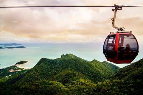 Funivia e villaggio orientale di Langkawi