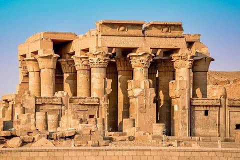 La visite privée d'une journée à Louxor comprenait la visite privée d'une journée des temples de Kôm Ombo et d'Edfou.