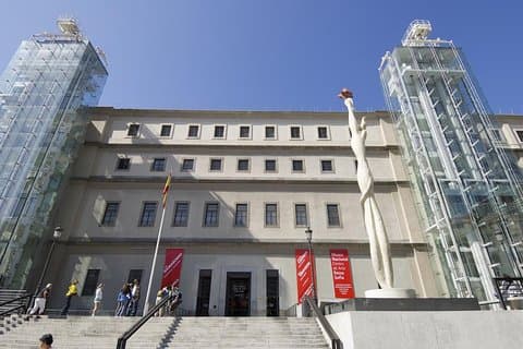 Private Führung: Reina Sofia Museum mit Keine-Warteschlange-Ticket
