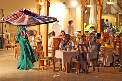 Pirâmides de Gizé e a viagem aos museus egípcios