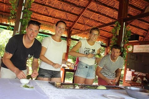 Visite d'une journée du village fruité de Cai Be