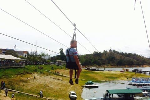 Medellin City Tour, inclusief ziplines en voedselproeverijen