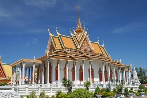 Excursão guiada de meio dia para grupos pequenos em Phnom Penh