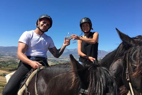 Medio día – Degustación de vinos Ruta a caballo