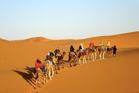 Tour privado de 3 días por el desierto desde Marrakech a las dunas de Merzouga