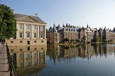 Excursion privée : balade à La Haye comprenant le centre des visiteurs du palais de la Paix