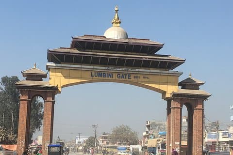 Lumbini (Geburtsort von Lord Buddha) Buddhistische Tour von Kathmandu Nepal