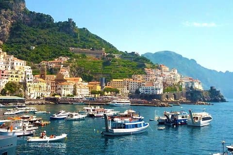 Full-Day Small-Group Pompeii and Amalfi Coast Tour from Rome