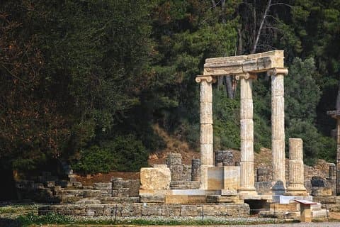 Olympia - Half day Tour