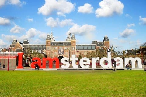 Tour privato a piedi ad Amsterdam incl. crociera sul canale di lusso