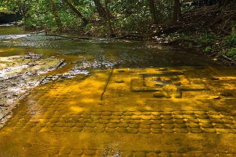 Trekking tour naar Kbal Spean en Banteay Srei vanuit Siem Reap
