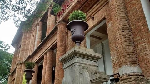 Expérience de visite personnalisée des musées privés