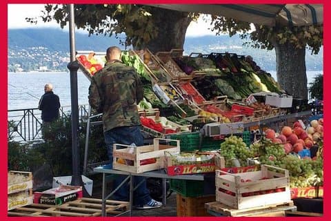 Como: Market Tour & Home Dining with a Local by Cesarine