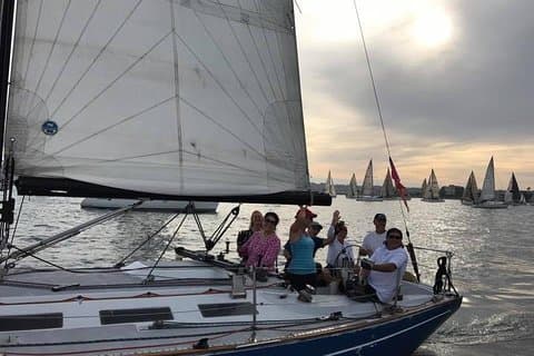 Segelcharter in der Bucht von San Diego für bis zu 6 Gäste