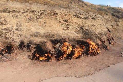 プライベートAteshgah火事と火山ツアー