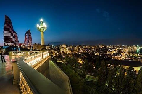 7 Tage 6 Nächte in Baku 5 Sterne Tour zu allen Hauptattraktionen von Baku