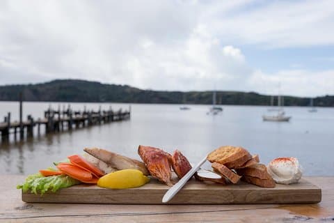 Sonoma Coast Cheese, Honey, Oysters and Wine Private Tour