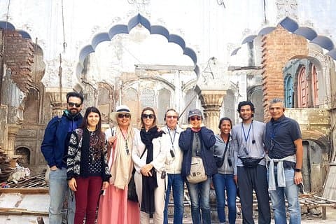 Old Delhi: recorrido a pie con conjuntos de cabezales de audio inalámbricos para comentarios en vivo