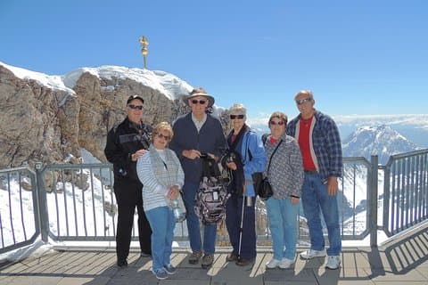 Um tour privado de Zugspitze Mountain e experiência de fazer pretzel