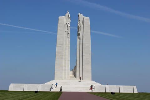Private Round Trip Transfer to Vimy Ridge from Arras