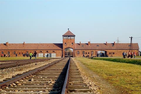 Auschwitz Birkenau garanterad guidad tur eller pengarna tillbaka