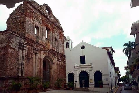 Esclusas del Canal de Panamá y City Tour