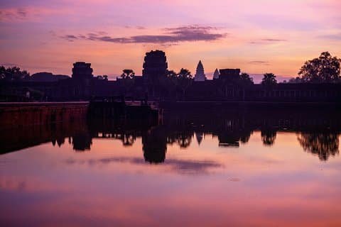 Angkor Wat Sunrise og Angkor Thom Sunset Tour