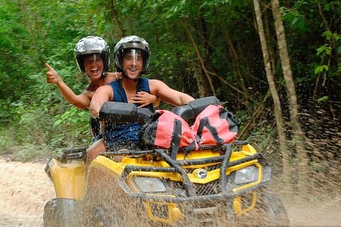 Aventura en quad extremo y en tirolina desde la Riviera Maya