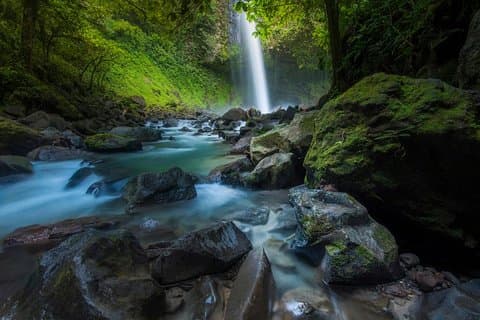 La Fortuna 4-in-1 Tour: Bridges, Volcano, Waterfall