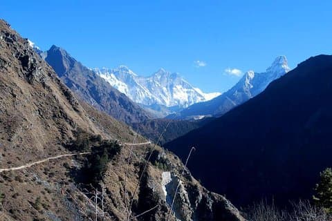 Caminhada no Campo Base do Everest