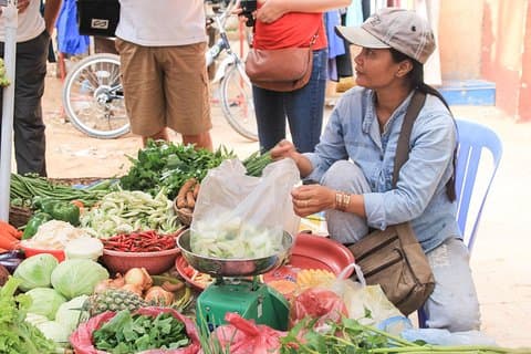 Market Tour och Cambodian Cooking Class i Siem Reap med privata överföringar