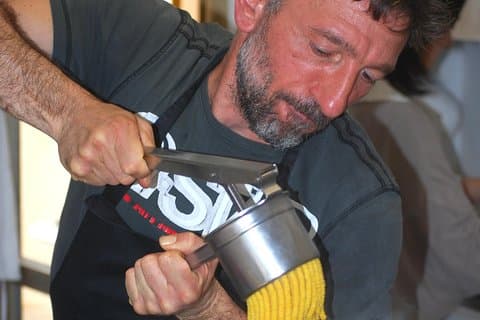 Lav hjemmelavet pasta i Bologna med professionel pasta maker, Pio
