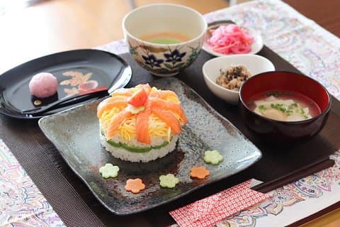 Sushi or Traditional Japanese Cuisine in a Kyoto Home with Emika