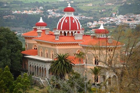 Excursion privée d'une journée à Sintra au départ de Lisbonne avec dégustation de vin et Palais de Monserrate
