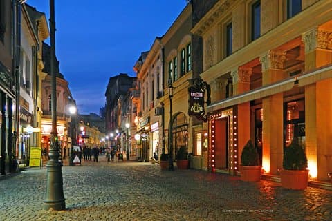 Transfer von Brasov nach Bukarest mit Hotelabholung