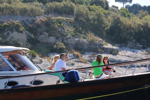 Tour privado en barco desde Sorrento