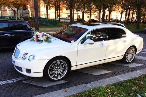 Trasferimento privato a Parigi nella lussuosa Bentley