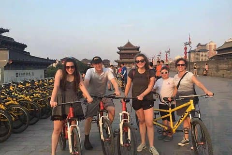 4-stündige geführte Tour: Stadtrundfahrt und Kalligrafie Kurs von Xi'an