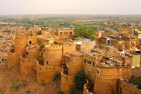 Private Transfer From Udaipur To Jaisalmer
