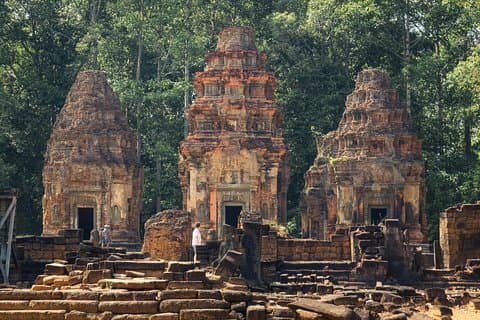 Preservação Pré-Angkor em Roluos