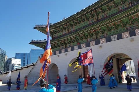 Mejor tour a pie al Palacio de Gyeongbok Bukchon Hanok Village