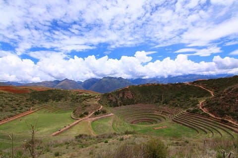 Full-Day Archaeological and Hiking Tour of the Sacred Valley from Cusco, Peru