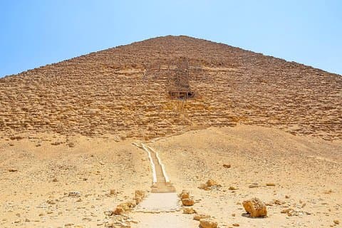Tour guidato privato di mezza giornata a Dahshur dal Cairo