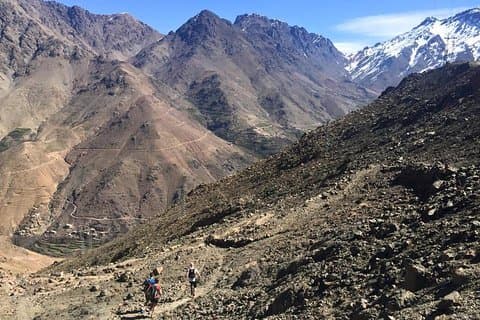Full-Day Guided Running Tour i Atlasbergen från Marrakech