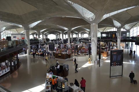 Privat lufthavnstransport plus Amman bytur: Amman lufthavn til Amman hoteller